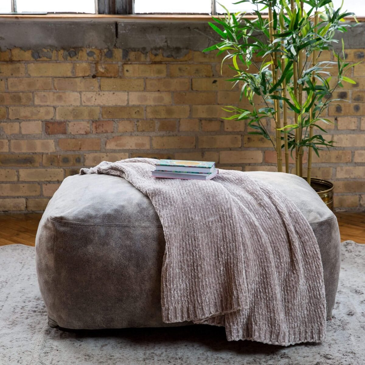 Nestle Loveseat Ottoman - Image 1