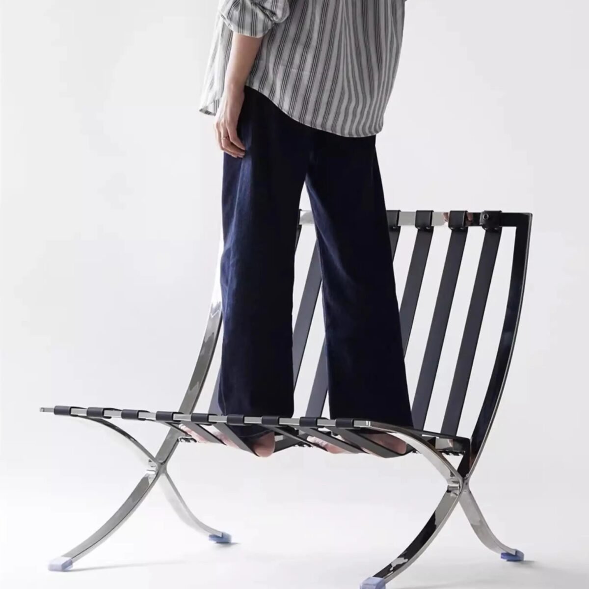 Barcelona Chair Set - Image 8