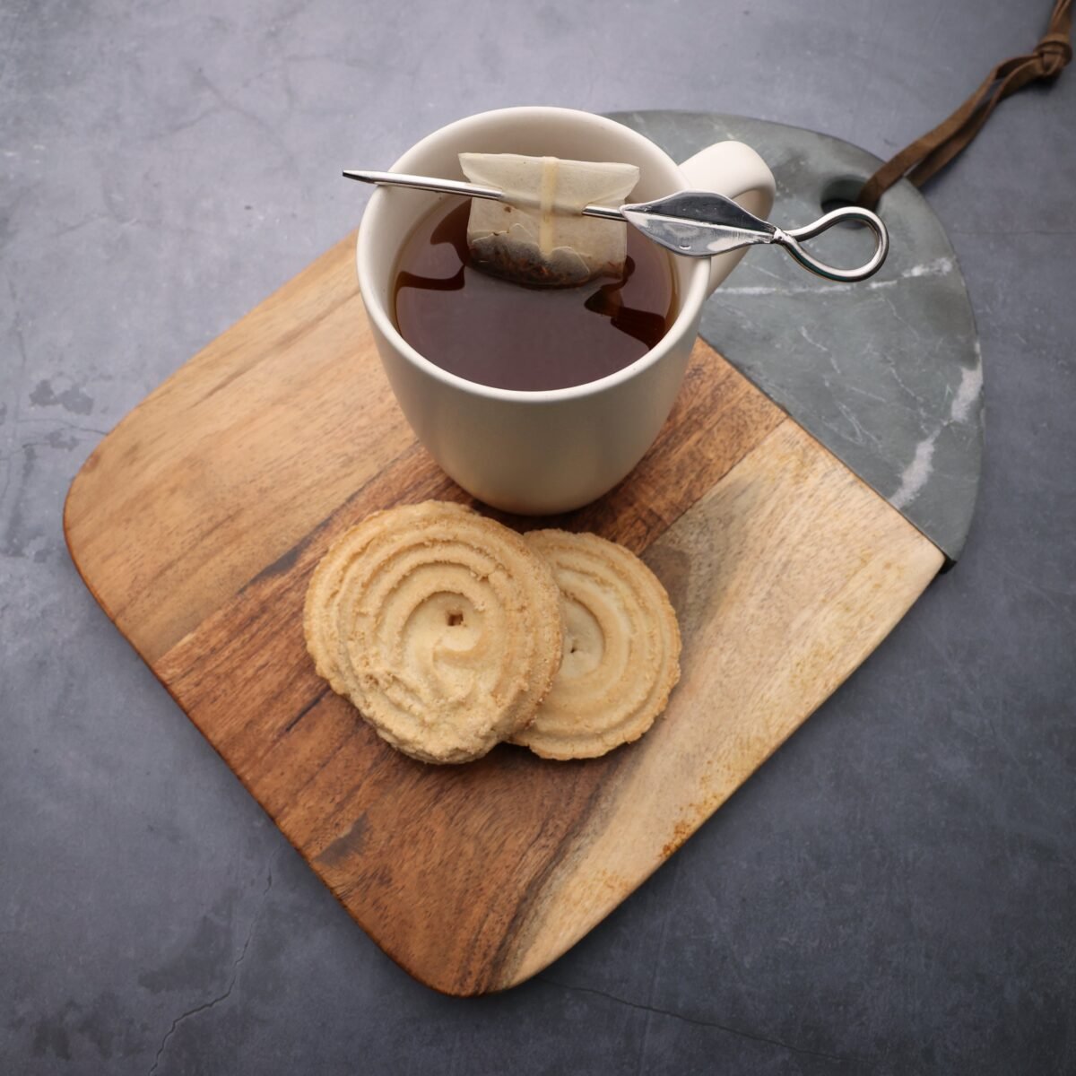 Mesa Marble Wood Cutting Board - Image 1