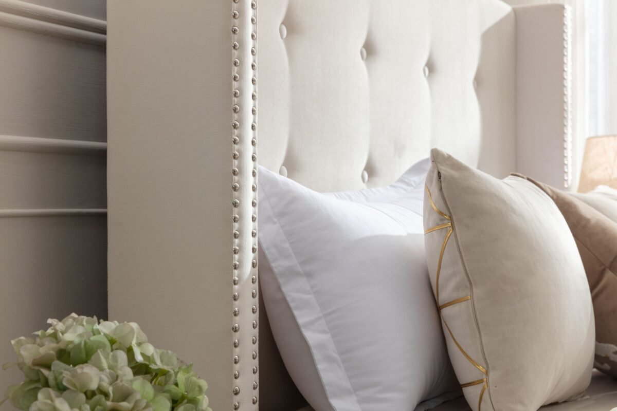 Walker Edison | Traditional Peyton Upholstered 54" High Headboard King Bed - Image 4