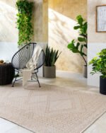Reana Cottage White/Tan Area Rug