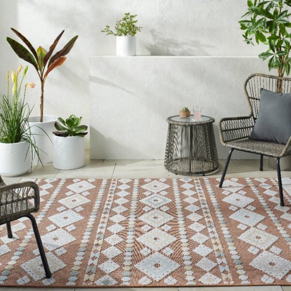 Zarinah Coastal Rust Area Rug