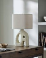 Dyanne Traditional Cream/Wheat Table Lamp - Image 2