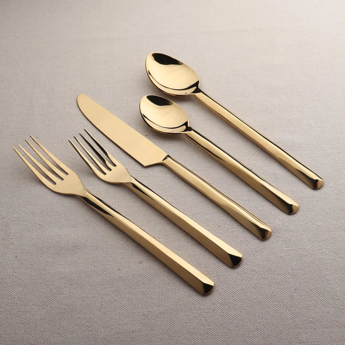 Ariella PVD 5 Pc. Flatware Set - Image 4
