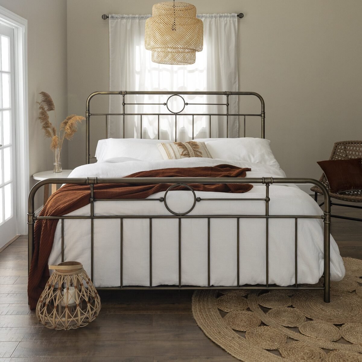 Antiqua Bronze King Bed - Image 1