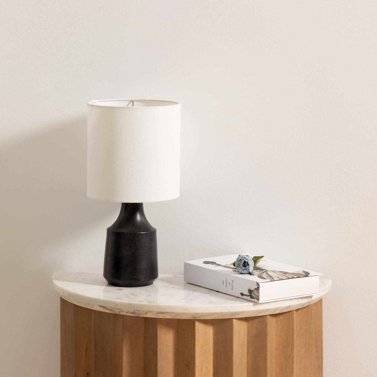 Canayan Black and Natural Resin Table Lamp - Image 1