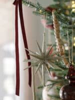 Set of 4 6" Gold Glitter Starburst Ornaments for Festive Holiday Decor - Image 5