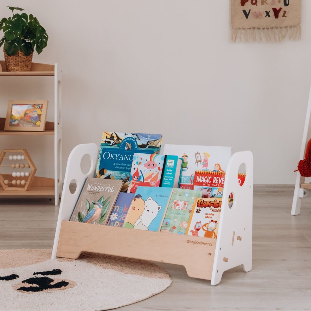 Kids Bookshelf - Image 1