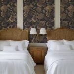 Vintage Flower Wallpaper Non-metallic gold