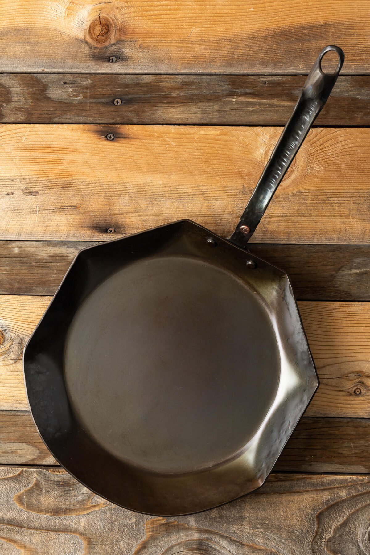 12" Hybrid Carbon Steel Skillet - Hand Forged - Image 4
