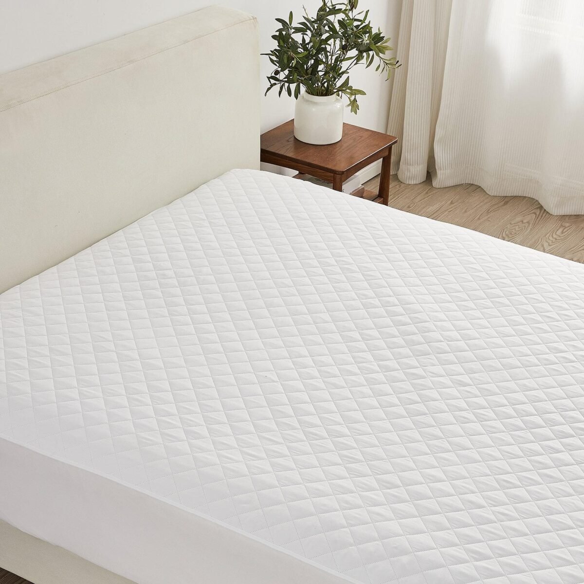 Machine Washable Quilted Mattress Pad - Wyeth Collection - Image 2
