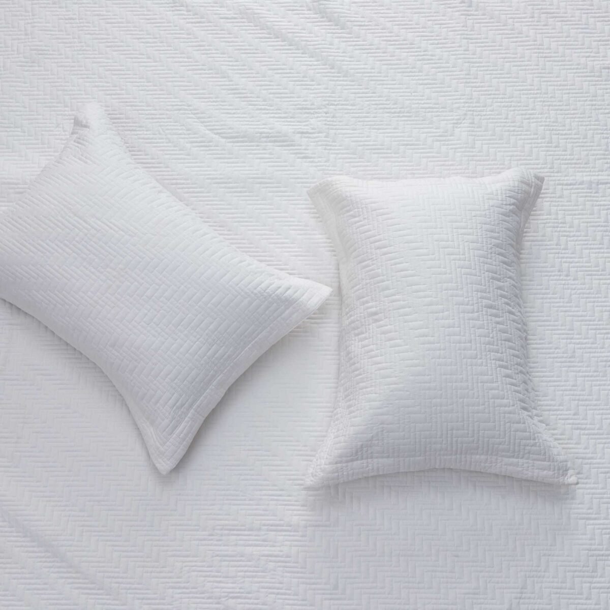 3-Piece Herringbone Stitched Quilt - Louise Collection - Image 5