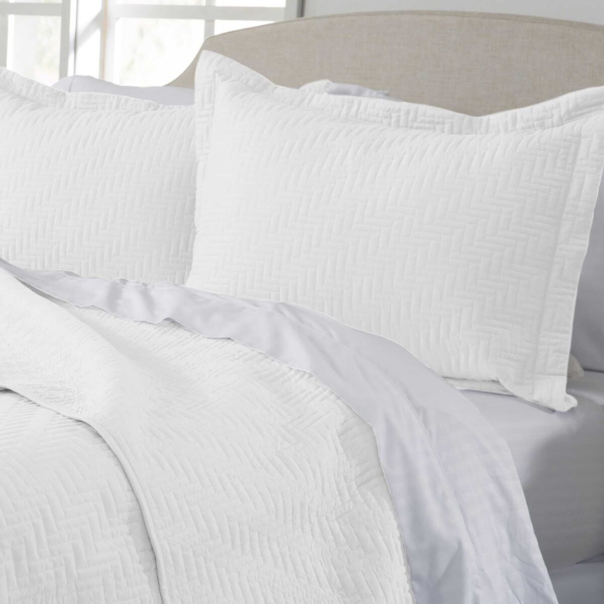 3-Piece Herringbone Stitched Quilt - Louise Collection - Image 2