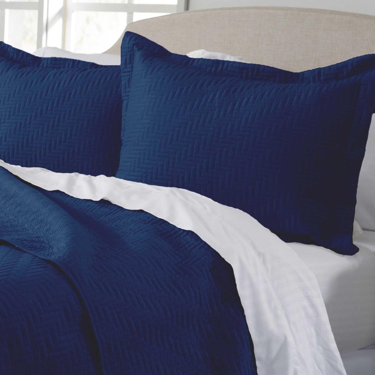 3-Piece Herringbone Stitched Quilt - Louise Collection - Image 12