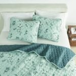 Snowy Botanical Quilt Set - Mariela Collection - Image 2