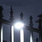 Outdoor Solar Clip Light with Motion Sensor - Image 10