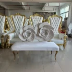Unique New Design Velvet Rose Love Seat Wedding Sofa For Couple Customized Metal Legs Wedding Stage Sofa - Image 2