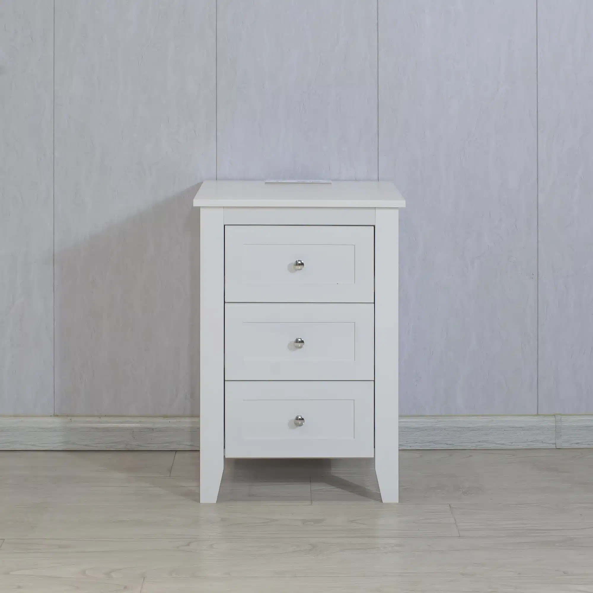 White 3-Drawer Nightstand with Charging Station – Modern Wooden Bedside Table