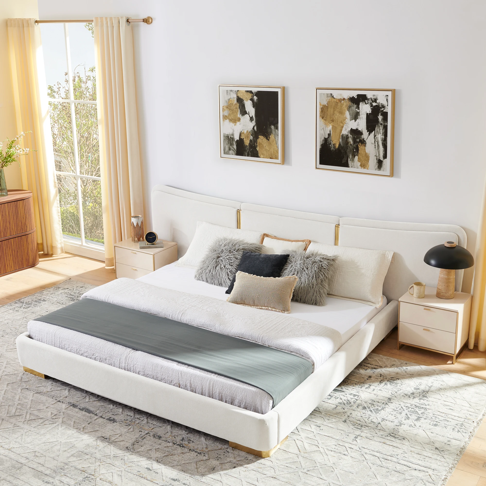 Goldoma King Size Modern Platform Bed with Soft Chenille Fabric and Curved Headboard