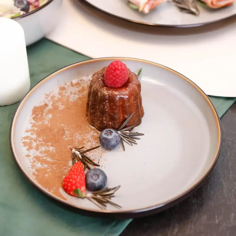 In September a Set of 20 Pieces of Nordic Style Round Stone Tool Tableware with Reactive Glaze Is on Sale