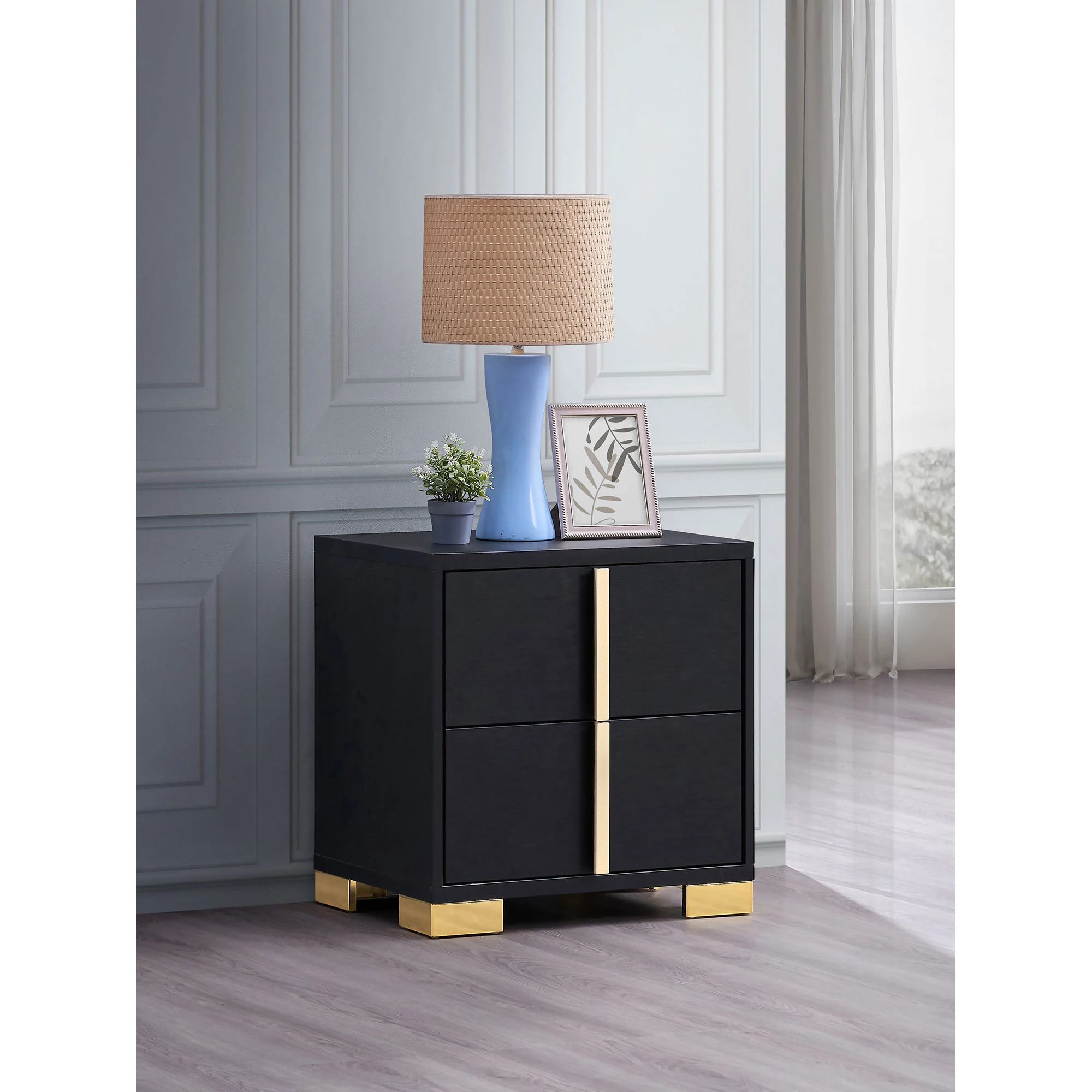 H746c395cd72a4ca9827e29c933d2c23ep.webp Jeremiah Black modern nightstand with drawers in glossy black finish and gold accents