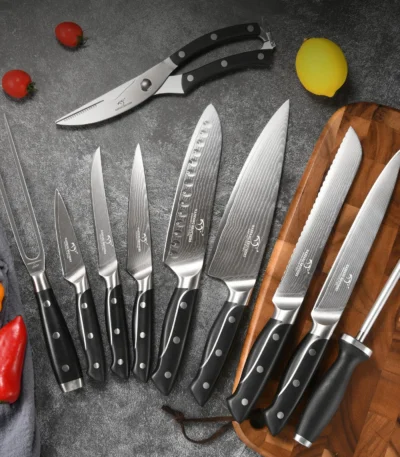 Set of 18 VG-10 Damascus Steel Chef Knives Best Kitchen Knife Set with Wooden Knife Holder