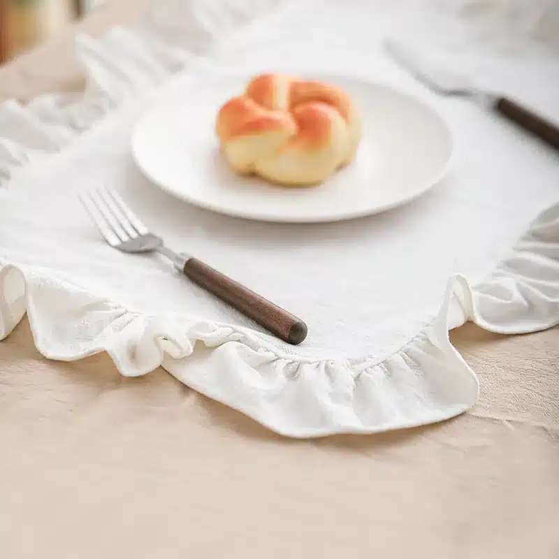 4PCS Cloth Napkins Round Placemat 100% Cotton Vintage Wedding Table Decoration Reusable for Kitchen Dinning Christmas Table Mats