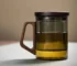 Kung fu tea set with 400ml glass mug featuring wood handle and built-in filter