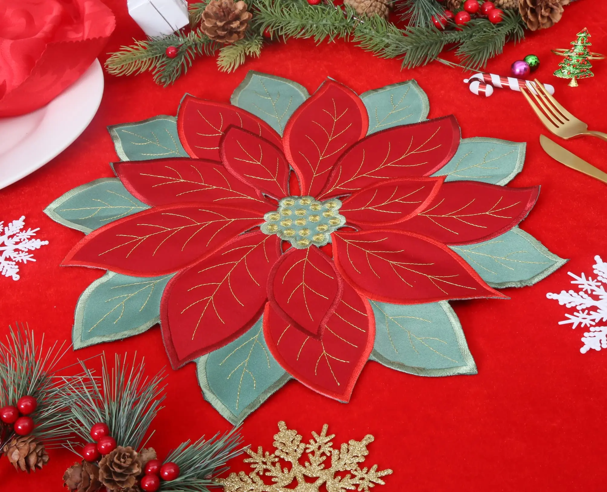 Holiday Christmas Applique Poinsettia Red Green Embroidered Christmas Flower Table Placemat for Home Dinner Xmas Table Top Decor