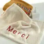 INS Texture Square Towel Quick Dry Letter Embroidery Hand Towel Soft Water Absorption Hand Towel for Kitchen Bathroom