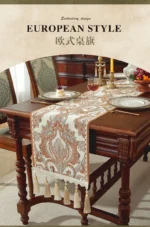 French Vintage Chenille Table Runner Roman Holiday Embroidery Dinning Table Decor Waterproof Christmas Decorative Tablecloth