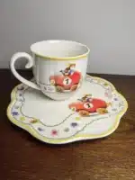 German Weibao Christmas tableware flat plate round cake mug teapot coffee cup soup salad – close-up detail