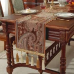French Vintage Chenille Table Runner Roman Holiday Embroidery Dinning Table Decor Waterproof Christmas Decorative Tablecloth