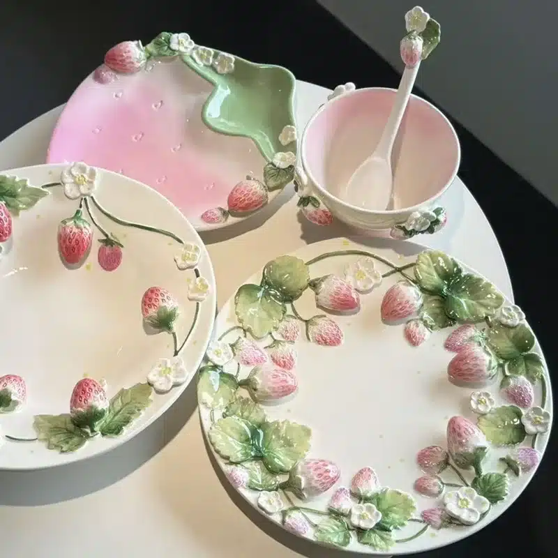 Strawberry Series Relief Ceramic Tableware Dim Sum Plate