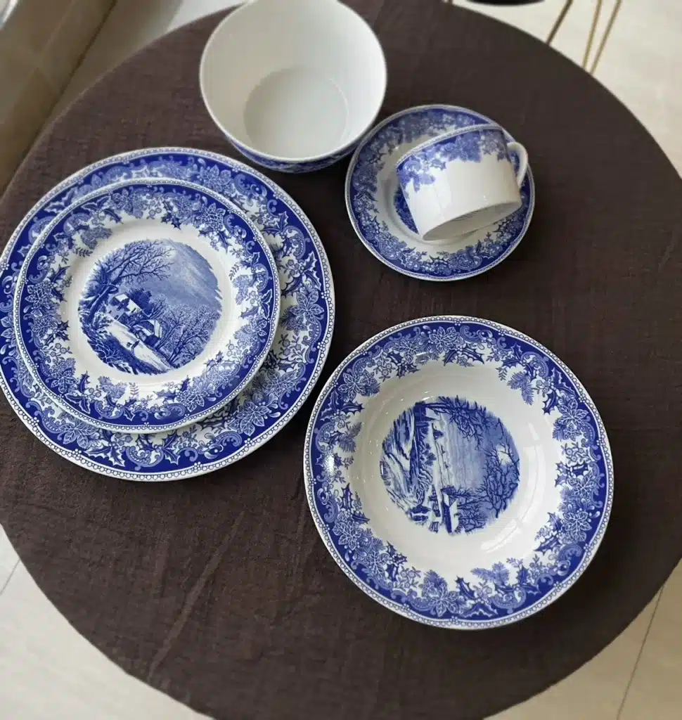 American country style winter snow scenery, glazed color steak, pasta, dinner plate, afternoon tea, coffee cup, plate