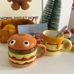 Large ceramic mug with lid in hamburger shape, 300ml capacity, colorful design