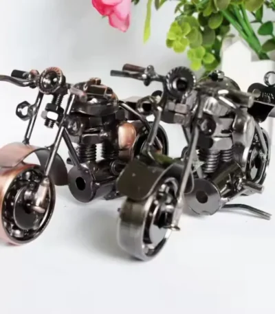 Vintage Motorcycle Model Retro Motor Figurine Iron Motorbike Prop Handmade Boy Gift Kid Toy Home Office Decor Desk