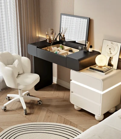 French dressing table with mirror and four drawers in creamy white finish for bedroom