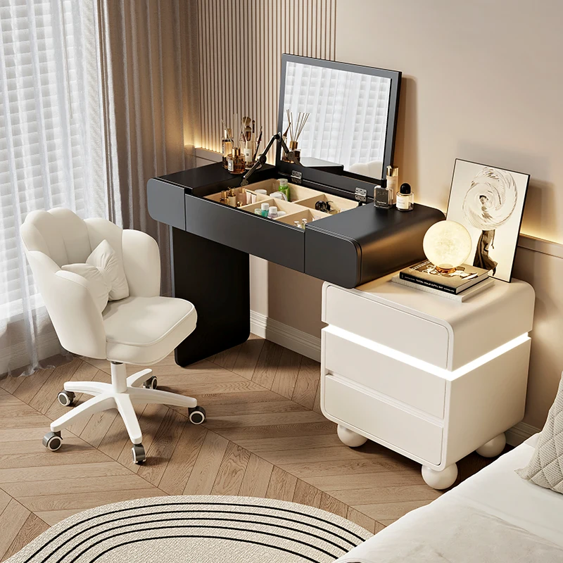 Se2e4709a01ab4a9fa19a919c7bd7be506.webp French dressing table with mirror and four drawers in creamy white finish for bedroom