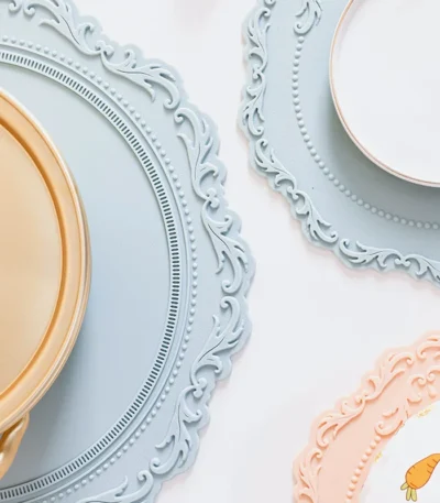 Korean lace silicone placemat with heat insulation relief for bowls, cups, and plates, heat-resistant and European retro