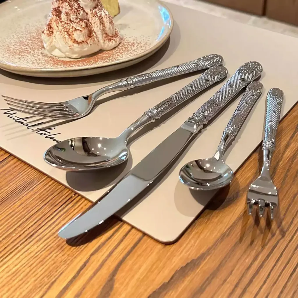 304 Stainless Steel Cutlery Set Silver Steak Knife Fork Spoon Houseuse Tableware Fruit Fork for Kitchen Dining Banquet Bar