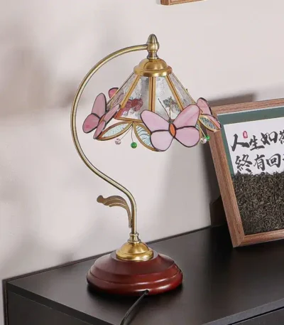 Vintage Tiffany Desk Lamp Bedroom Bedside LED Table Lamp American Vintage Creative Study Butterfly Atmosphere Small Night